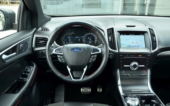 Ford EDGE cena 165890 przebieg: 70000, rok produkcji 2019 z Supraśl małe 704